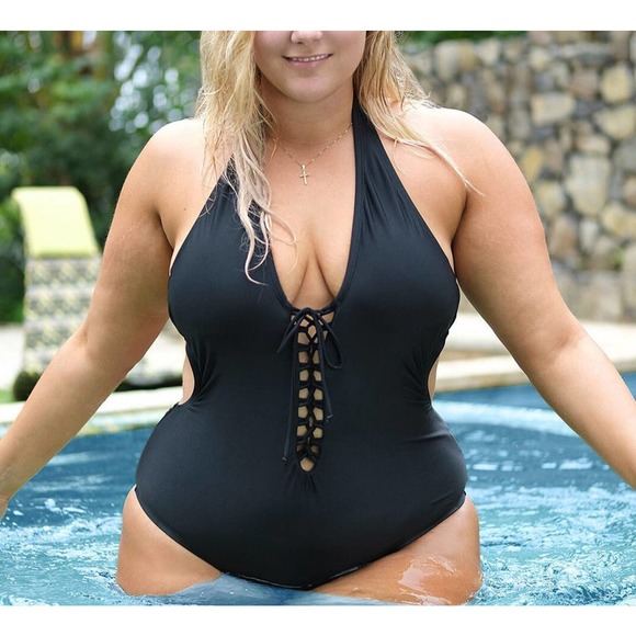 Beautiful Sexy Strappy Solid Color Plus Size One-piece Bikini Swimsuit - Picture 5 of 7